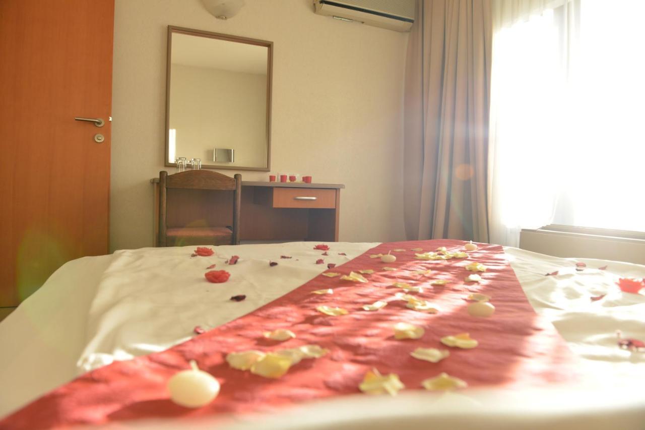 Hotel Bellevue سكوبجي المظهر الخارجي الصورة