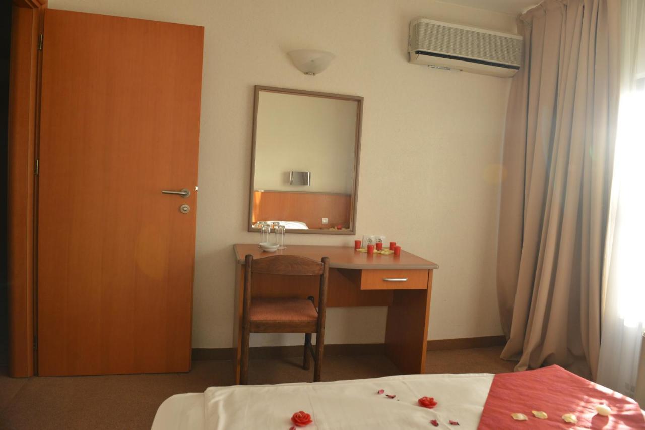 Hotel Bellevue سكوبجي المظهر الخارجي الصورة