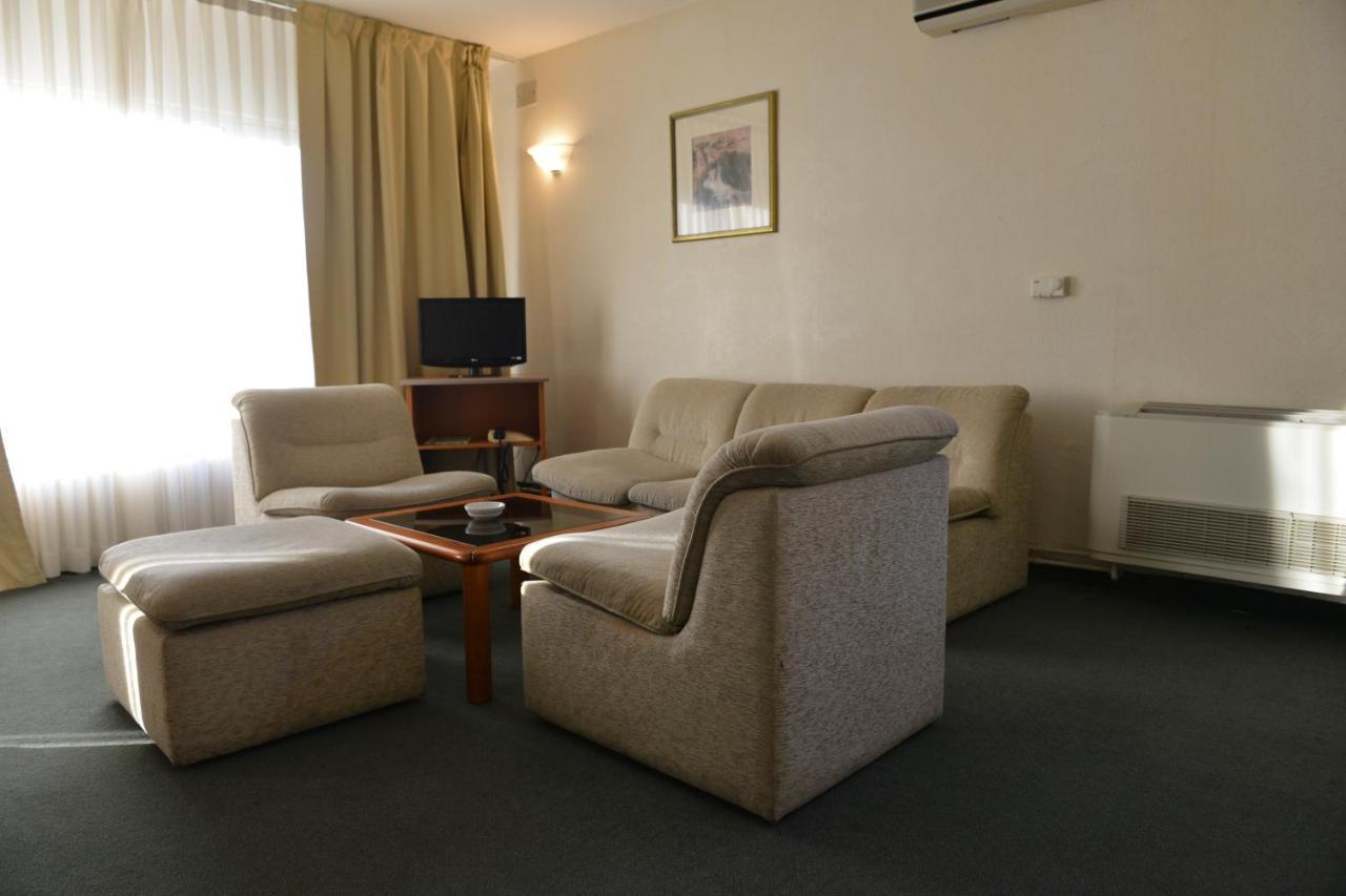 Hotel Bellevue سكوبجي المظهر الخارجي الصورة