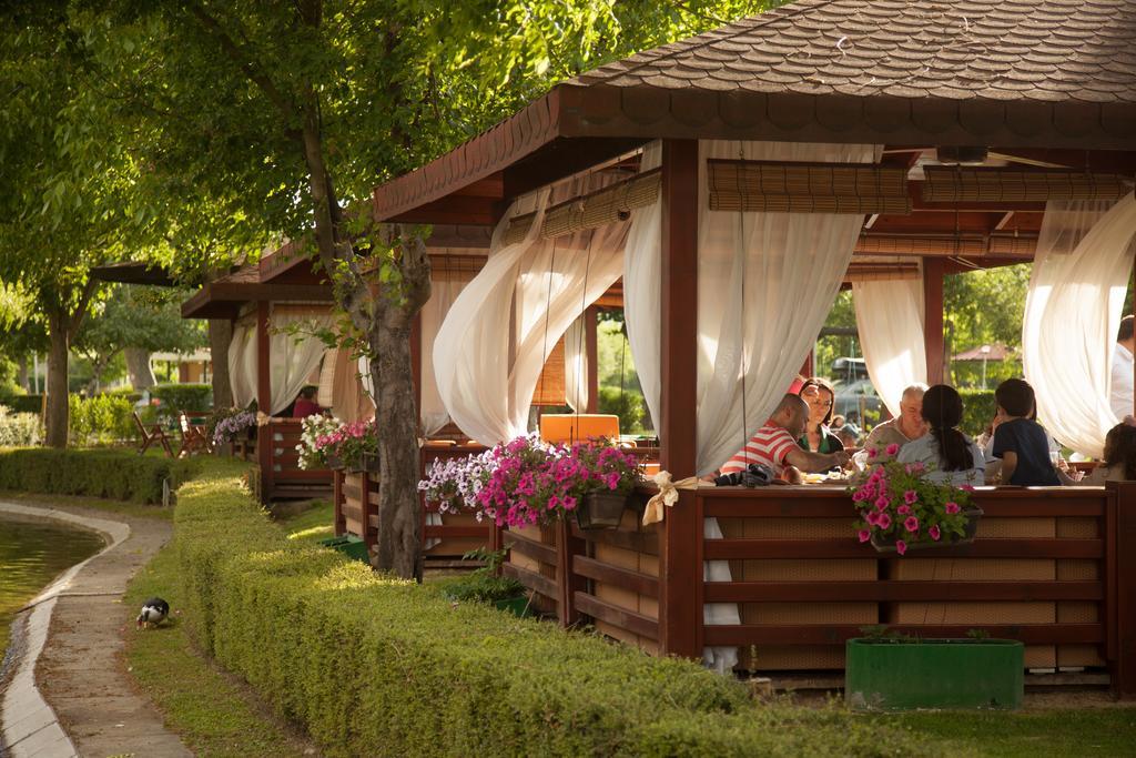 Hotel Bellevue سكوبجي المظهر الخارجي الصورة